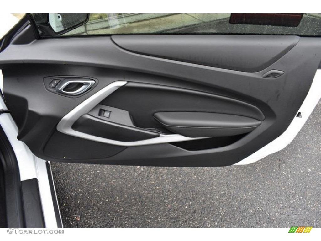 2019 Chevrolet Camaro SS Coupe Jet Black Door Panel Photo #135446218