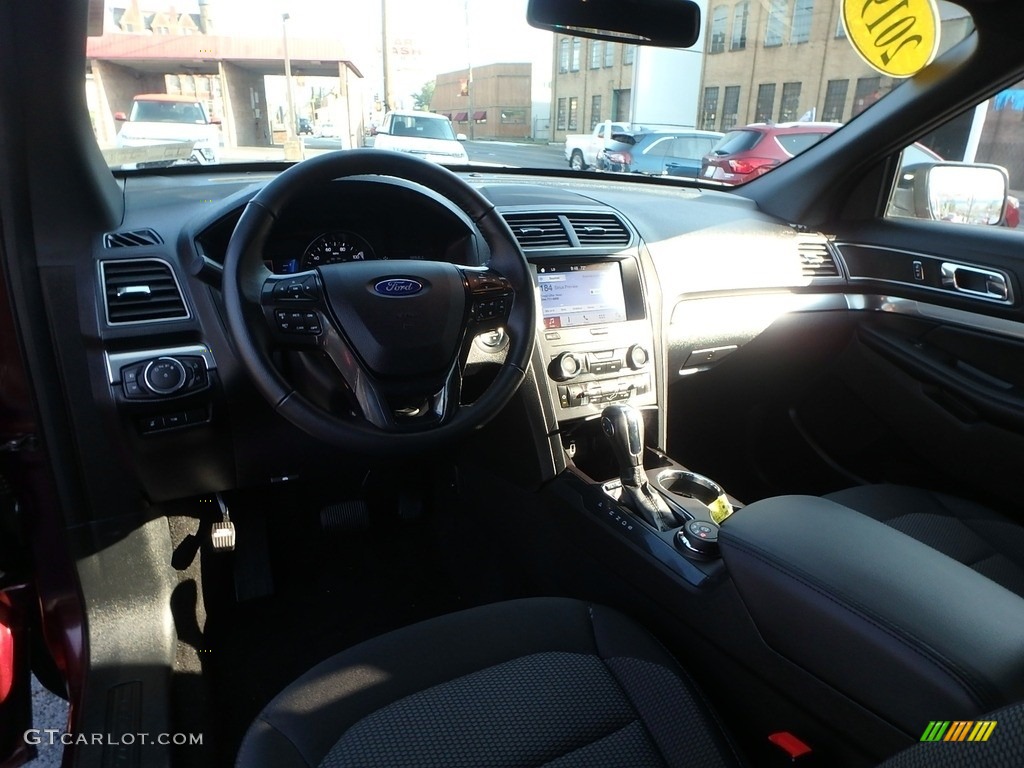 2019 Explorer XLT 4WD - Burgundy Velvet / Medium Black photo #15