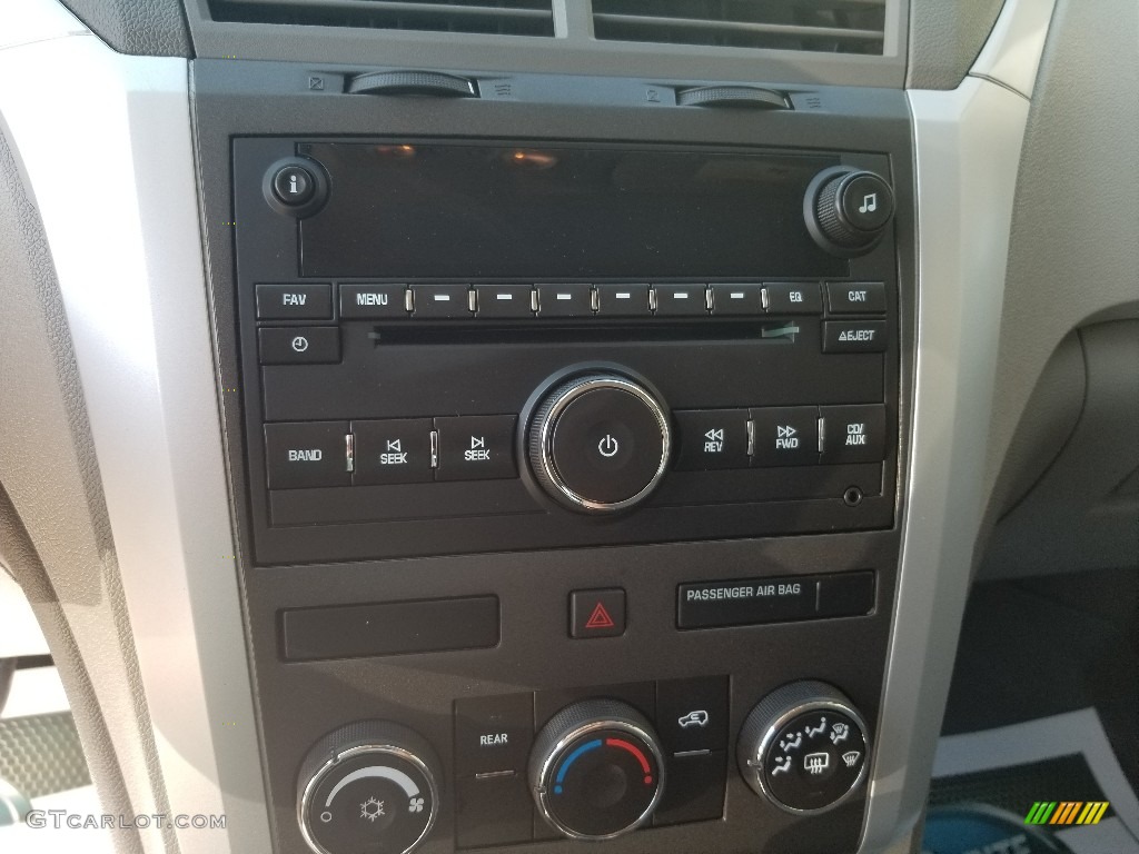 2011 Traverse LS - Silver Ice Metallic / Dark Gray/Light Gray photo #13