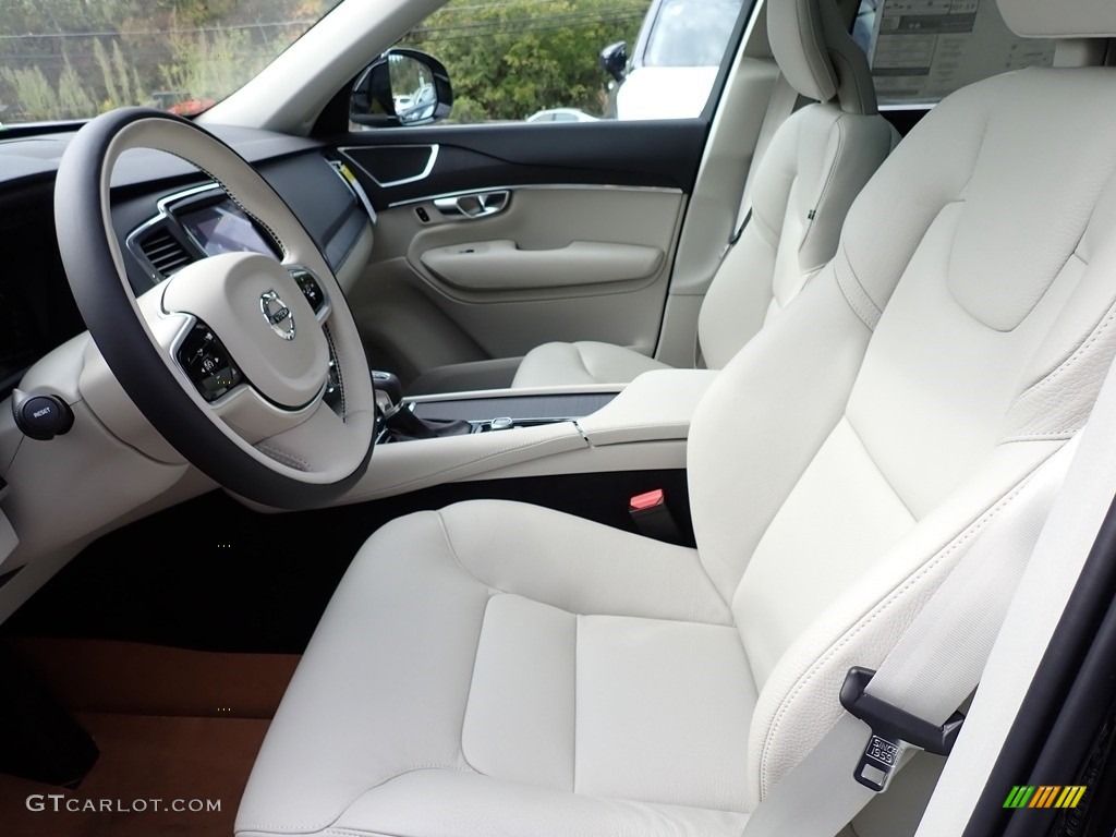 2020 Volvo XC90 T5 AWD Momentum Front Seat Photo #135451490