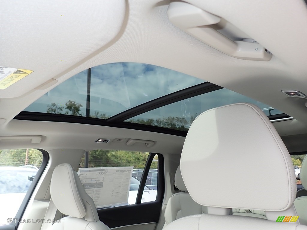 2020 Volvo XC90 T5 AWD Momentum Sunroof Photo #135451643