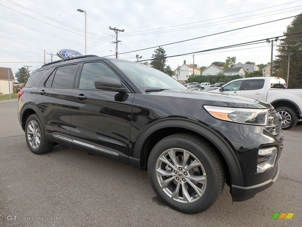 2020 Explorer XLT 4WD - Agate Black Metallic / Ebony photo #3