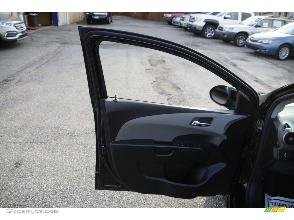2012 Sonic LT Hatch - Black / Jet Black/Dark Titanium photo #9