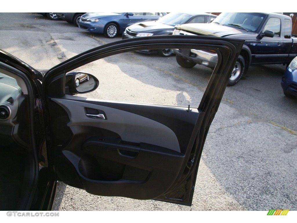 2012 Sonic LT Hatch - Black / Jet Black/Dark Titanium photo #16