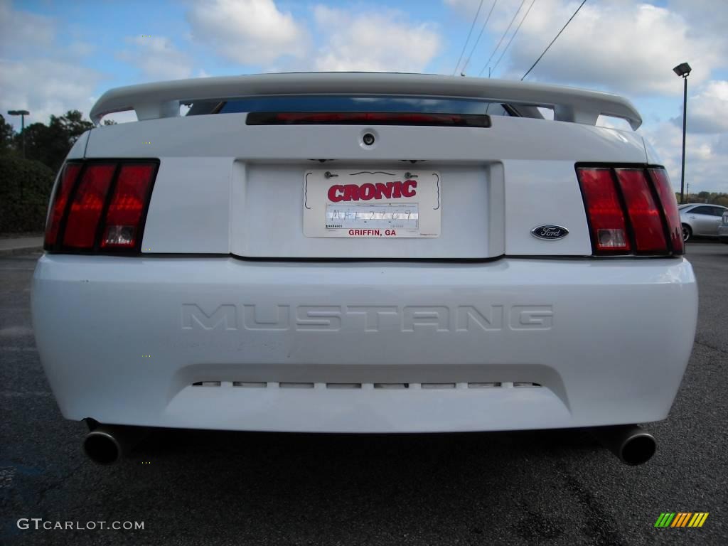 2004 Mustang V6 Convertible - Oxford White / Dark Charcoal photo #7