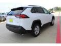 Super White - RAV4 XLE Photo No. 8