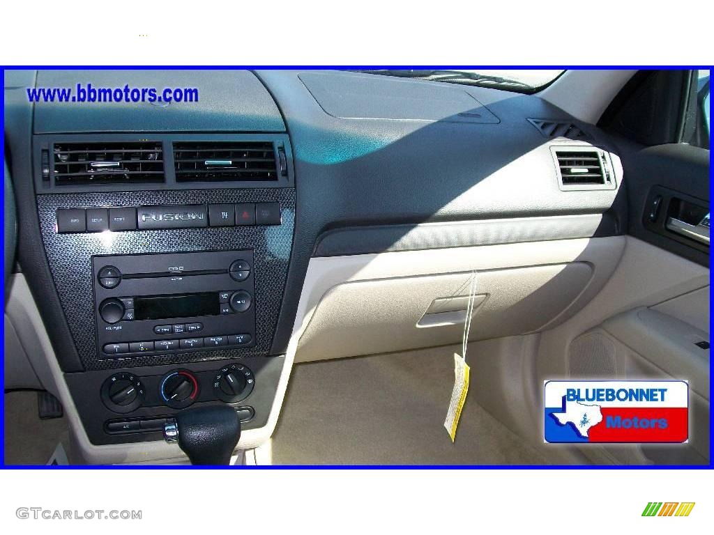 2007 Fusion SE V6 - Tungsten Grey Metallic / Light Stone photo #10