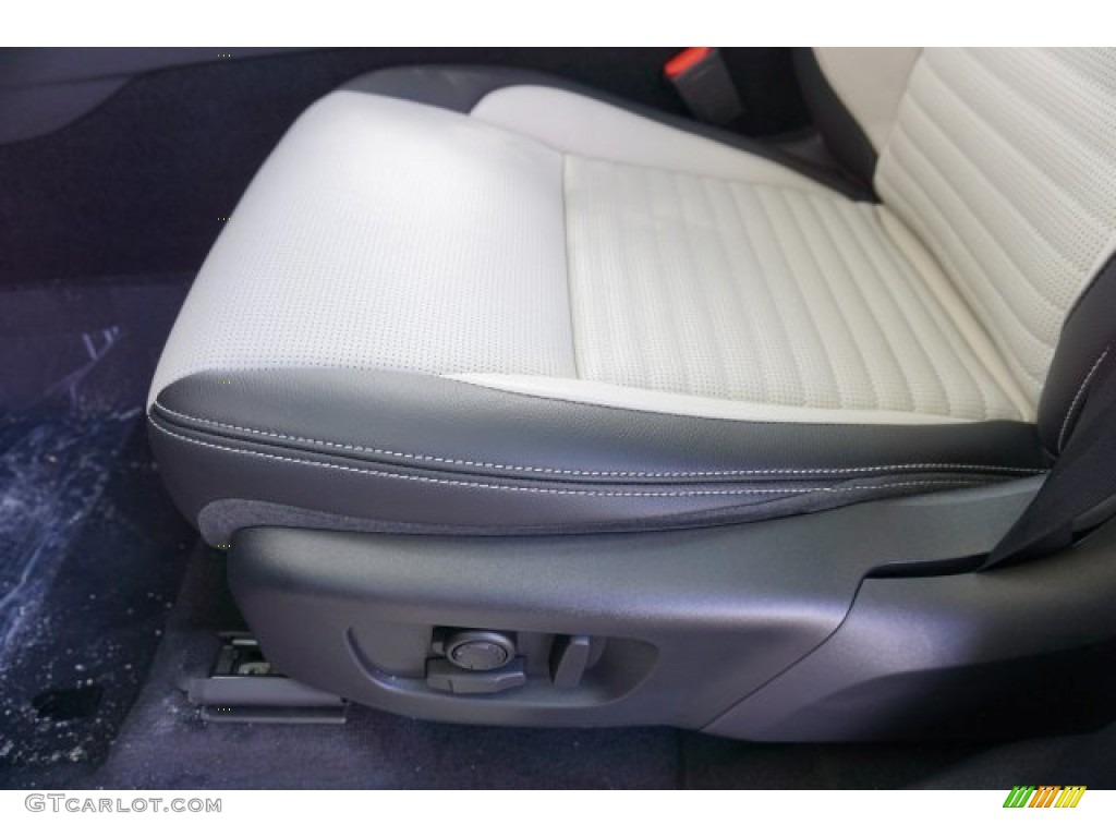 Light Oyster/Ebony Interior 2020 Land Rover Discovery Sport SE R-Dynamic Photo #135461410