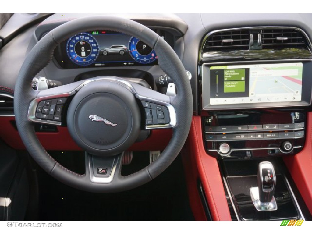 2020 Jaguar F-PACE SVR Controls Photo #135462131