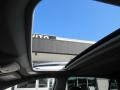 Super White - RAV4 XLE Photo No. 14