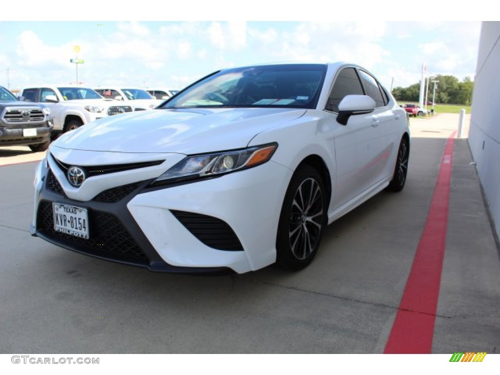 2018 Camry SE - Super White / Black photo #4