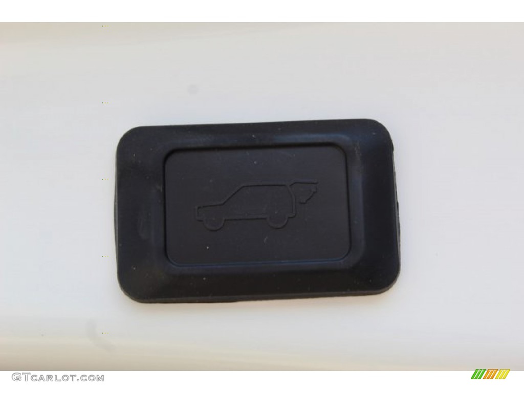 2019 RAV4 XSE AWD Hybrid - Blizzard White Pearl / Black photo #27