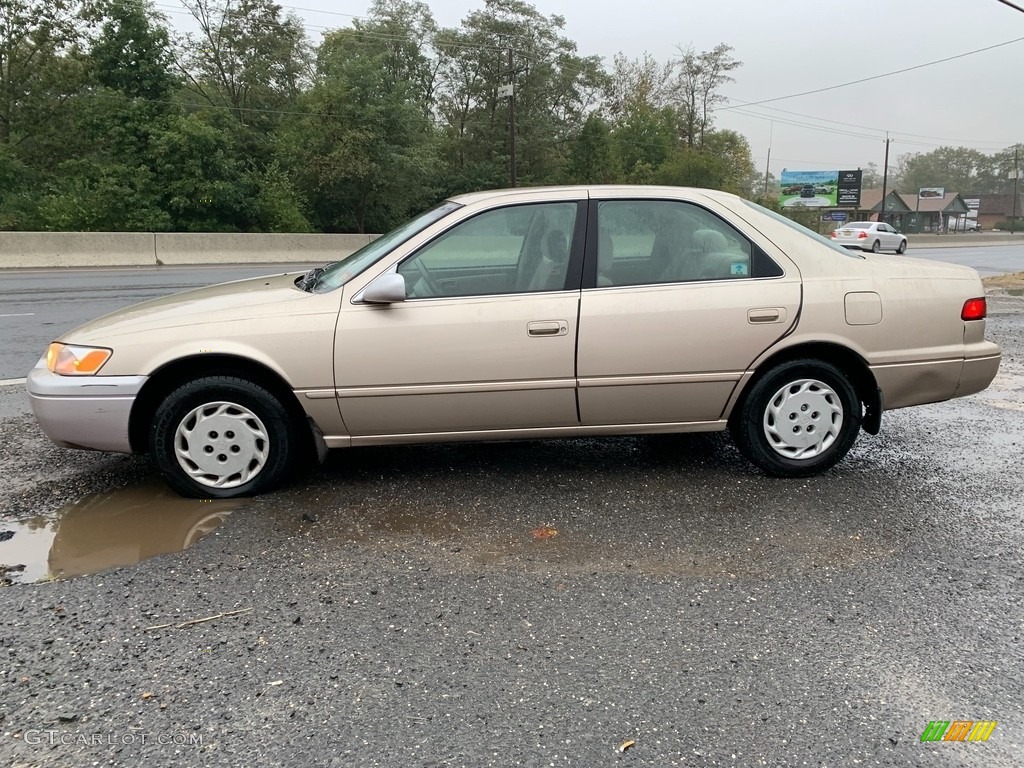 1998 Camry LE - Cashmere Beige Metallic / Oak photo #6