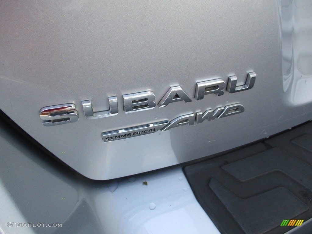 2015 XV Crosstrek 2.0i Premium - Ice Silver Metallic / Black photo #4