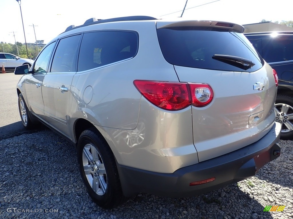 2011 Traverse LT - Gold Mist Metallic / Ebony/Ebony photo #2
