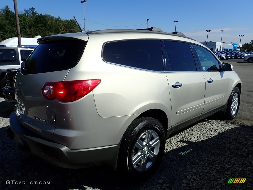 2011 Traverse LT - Gold Mist Metallic / Ebony/Ebony photo #3