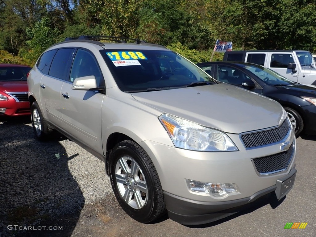 2011 Traverse LT - Gold Mist Metallic / Ebony/Ebony photo #4