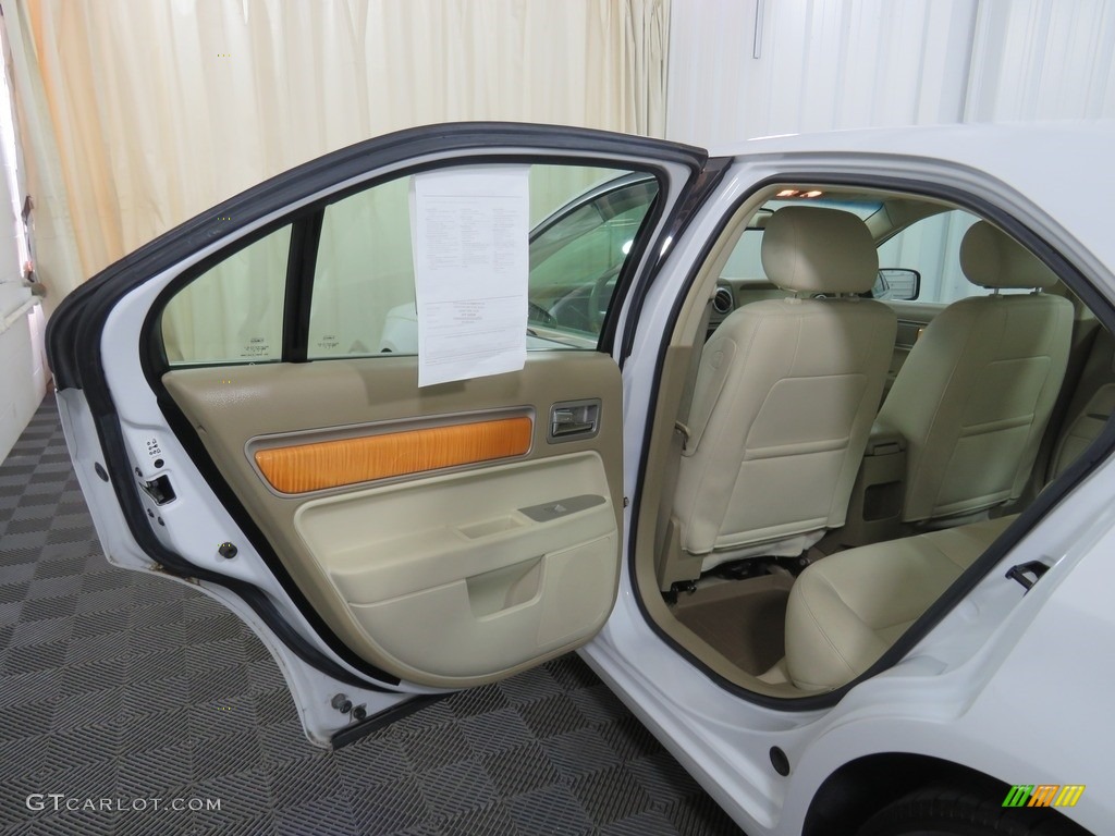 2007 MKZ Sedan - Oxford White / Sand photo #32