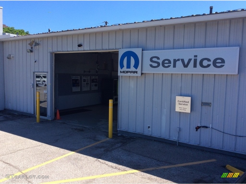 2014 Grand Cherokee Overland 4x4 - Cashmere Pearl / Overland Nepal Jeep Brown Light Frost photo #33