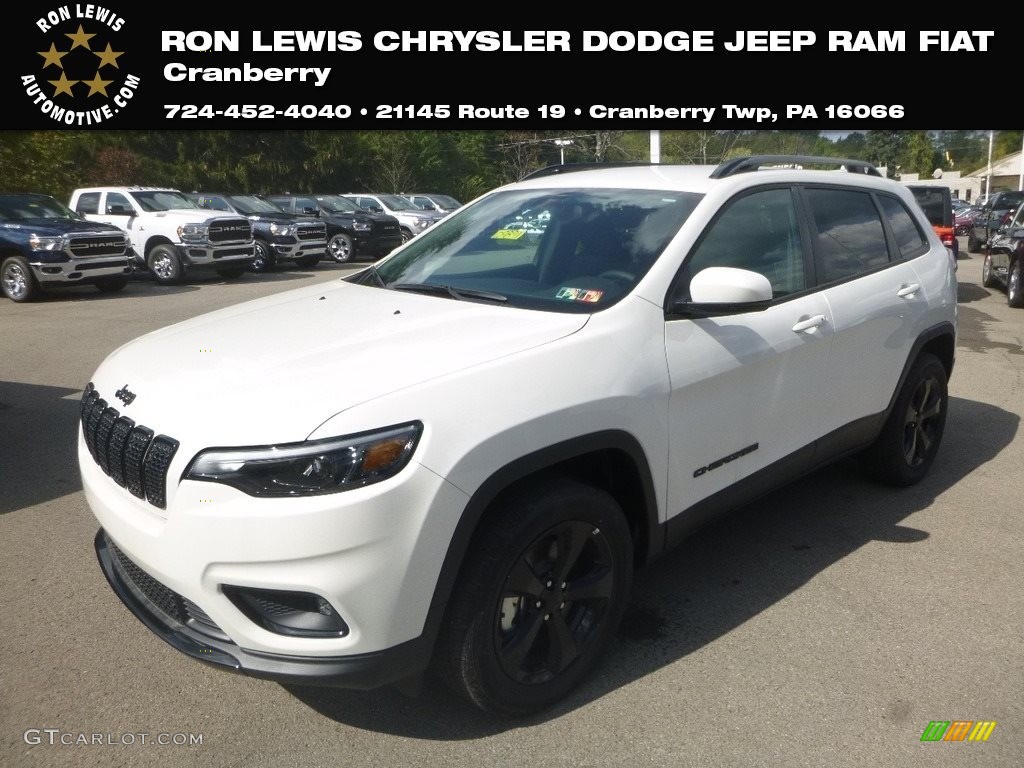 2019 Cherokee Latitude Plus 4x4 - Bright White / Black photo #1