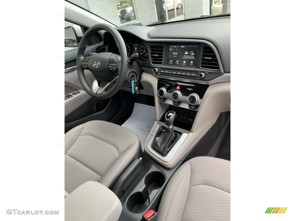 2019 Elantra SEL - Symphony Silver / Gray photo #29
