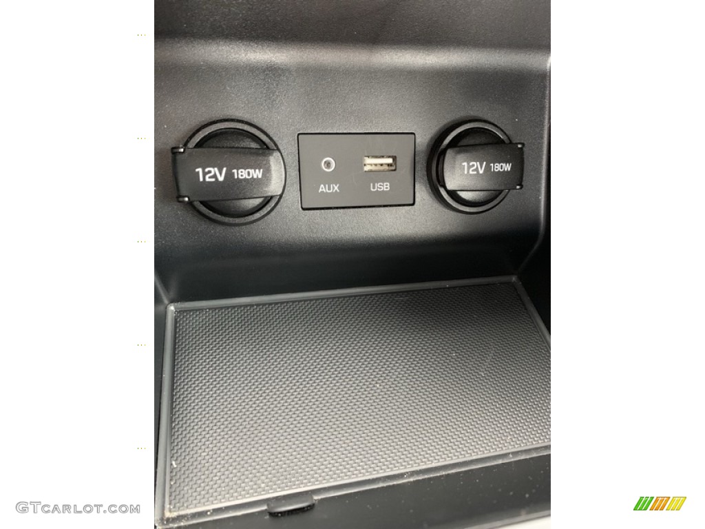 2019 Elantra SEL - Symphony Silver / Gray photo #37