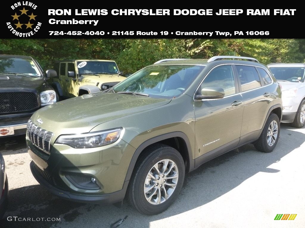 2019 Cherokee Latitude Plus 4x4 - Olive Green Pearl / Black photo #1