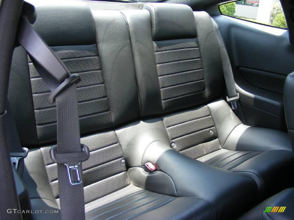 2008 Mustang GT Premium Coupe - Black / Dark Charcoal photo #17