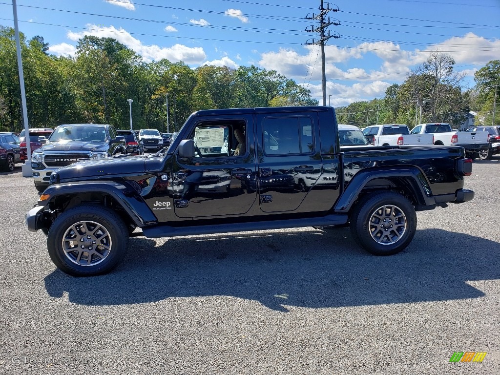 2020 Gladiator Overland 4x4 - Black / Black/Dark Saddle photo #3