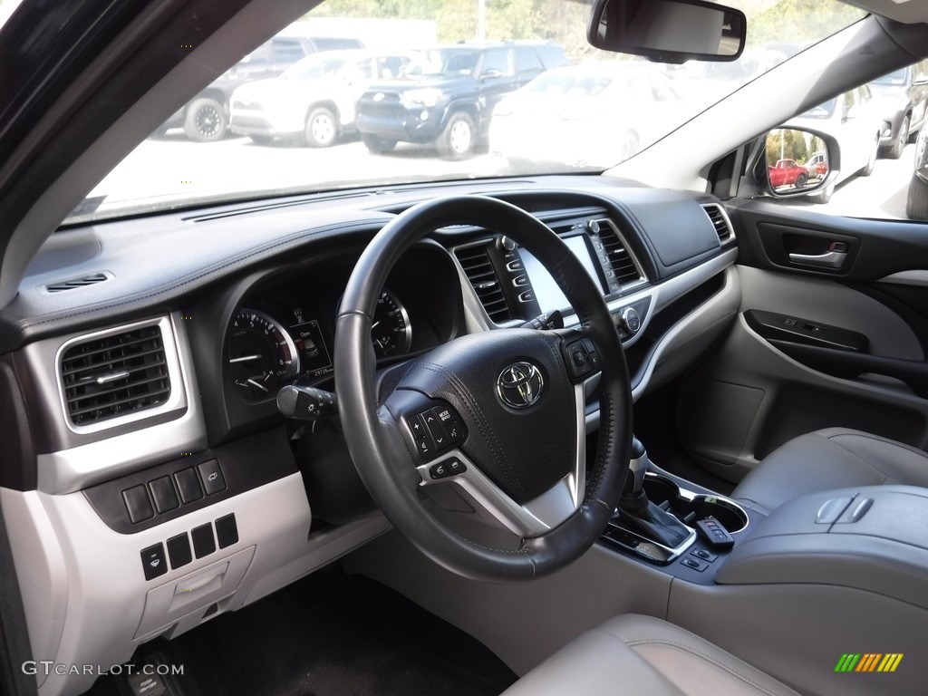 2015 Highlander XLE AWD - Nautical Blue Metallic / Ash photo #13