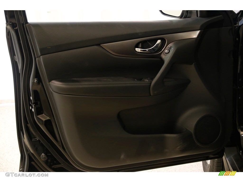 2015 Rogue SV AWD - Super Black / Charcoal photo #4