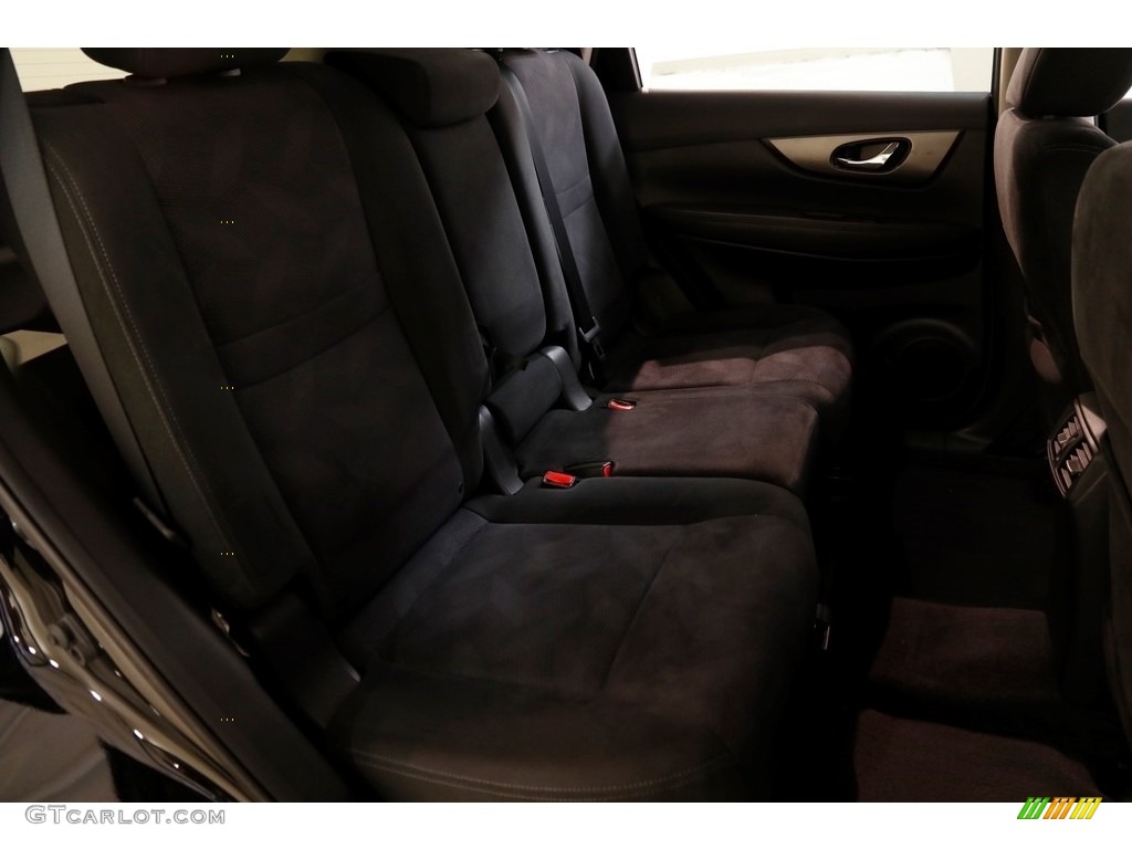 2015 Rogue SV AWD - Super Black / Charcoal photo #14