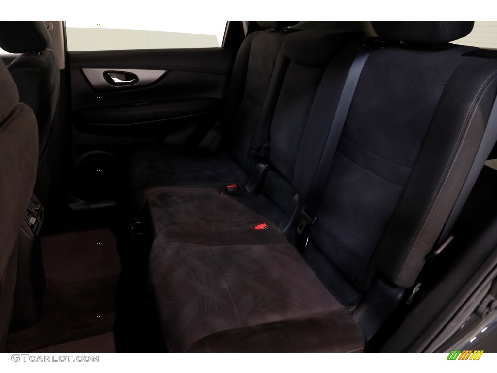 2015 Rogue SV AWD - Super Black / Charcoal photo #15