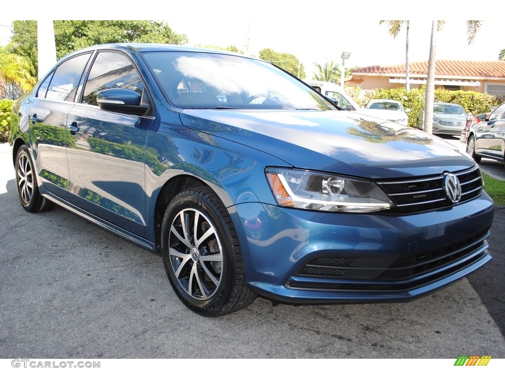 2017 Jetta SE - Silk Blue Metallic / Cornsilk Beige photo #2