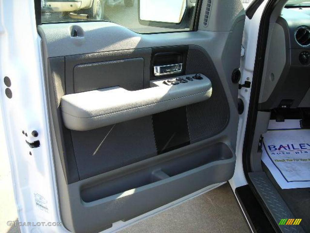 2007 F150 XLT SuperCrew - Oxford White / Medium/Dark Flint photo #11