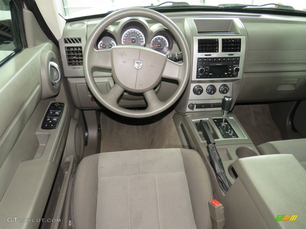 2008 Nitro SXT 4x4 - Bright Silver Metallic / Dark Khaki/Medium Khaki photo #28