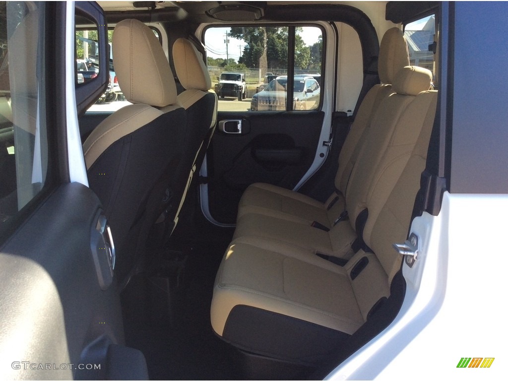 2020 Gladiator Sport 4x4 - Bright White / Black/Heritage Tan photo #17