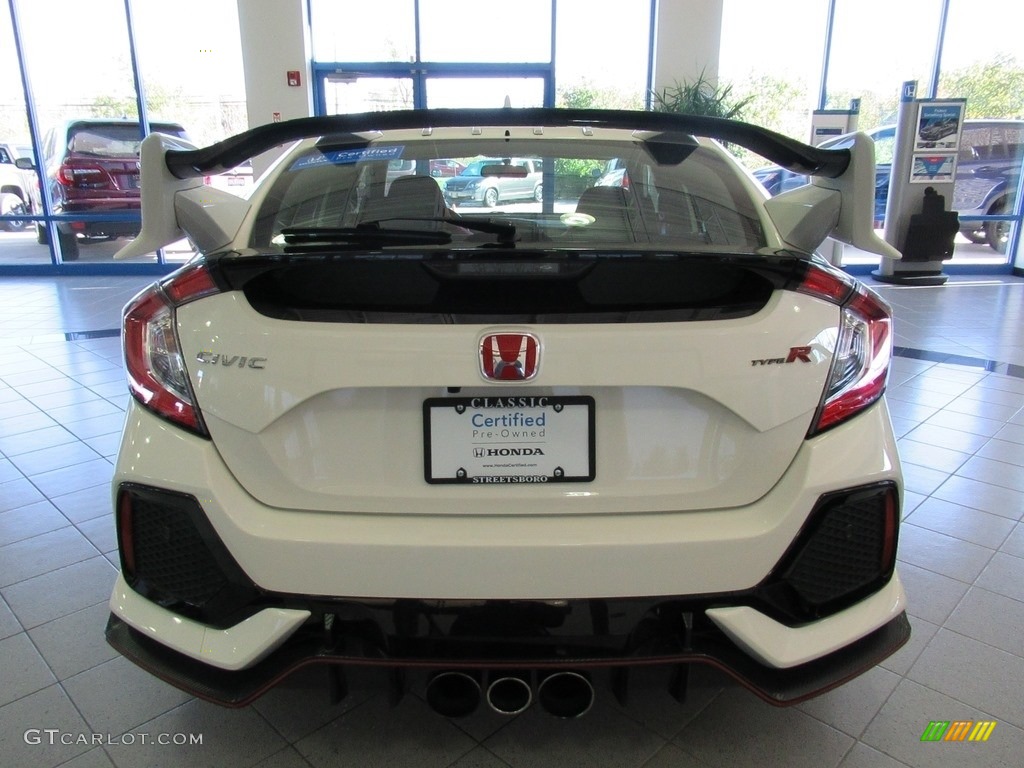 2018 Civic Type R - Championship White / Type R Red/Black Suede Effect photo #14