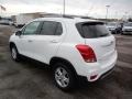 Summit White - Trax LT Photo No. 5