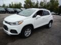 Front 3/4 View of 2020 Trax LT AWD