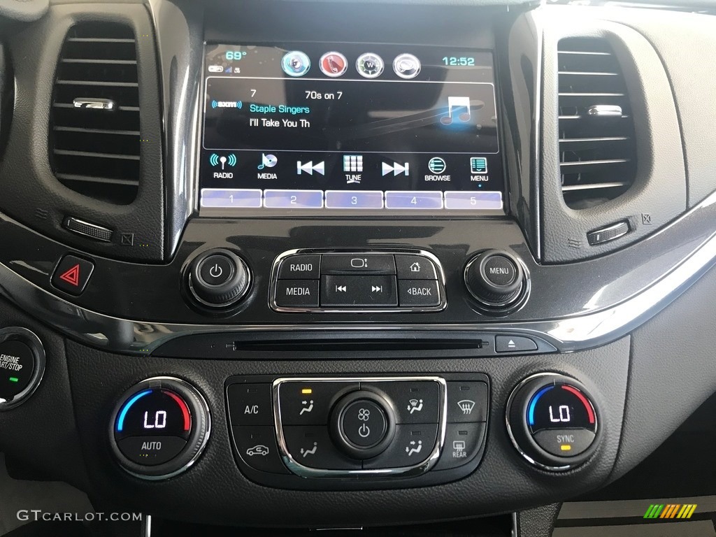 2019 Chevrolet Impala Premier Controls Photo #135517622