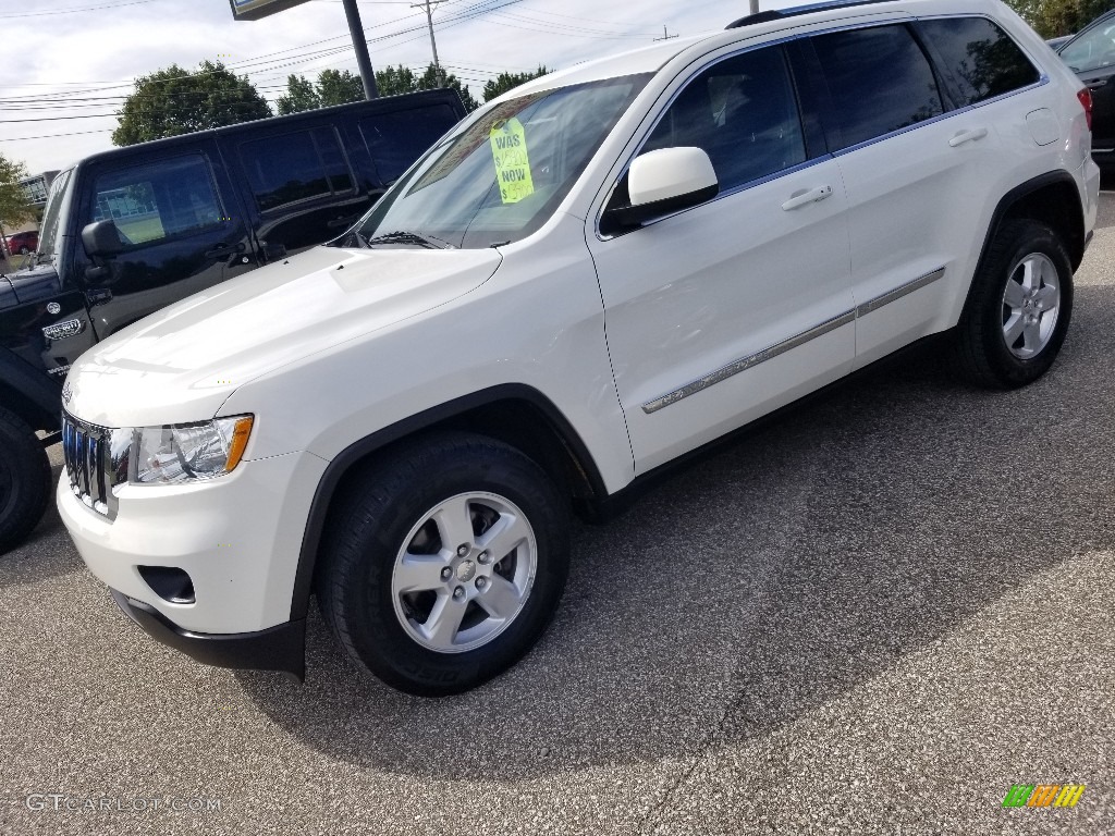 2012 Grand Cherokee Laredo 4x4 - Stone White / Black photo #2
