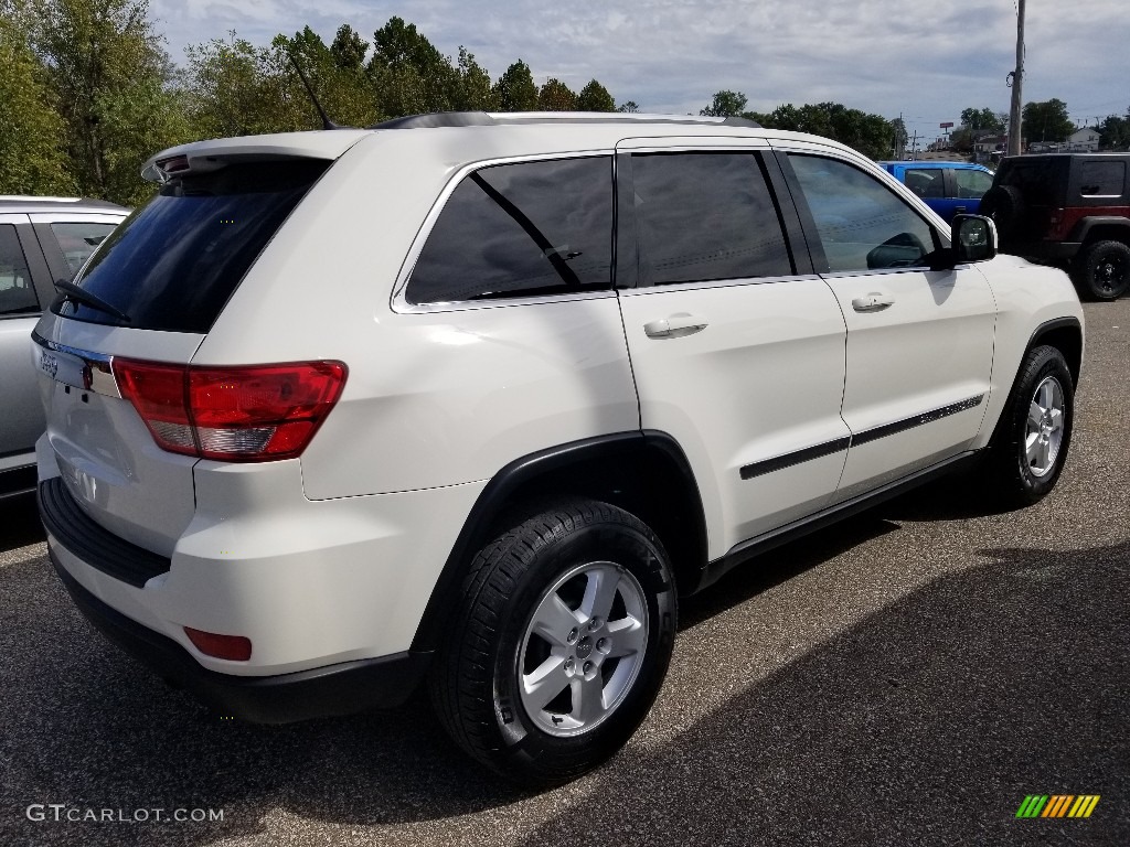 2012 Grand Cherokee Laredo 4x4 - Stone White / Black photo #20
