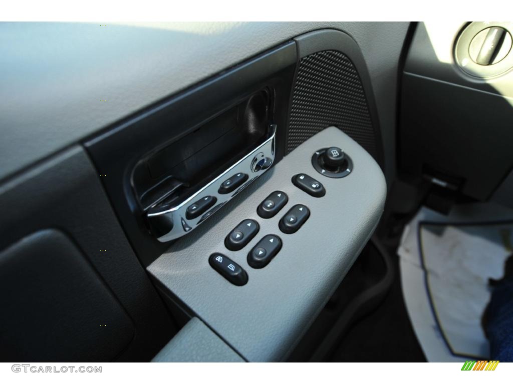2006 F150 XLT SuperCab 4x4 - Black / Medium/Dark Flint photo #20