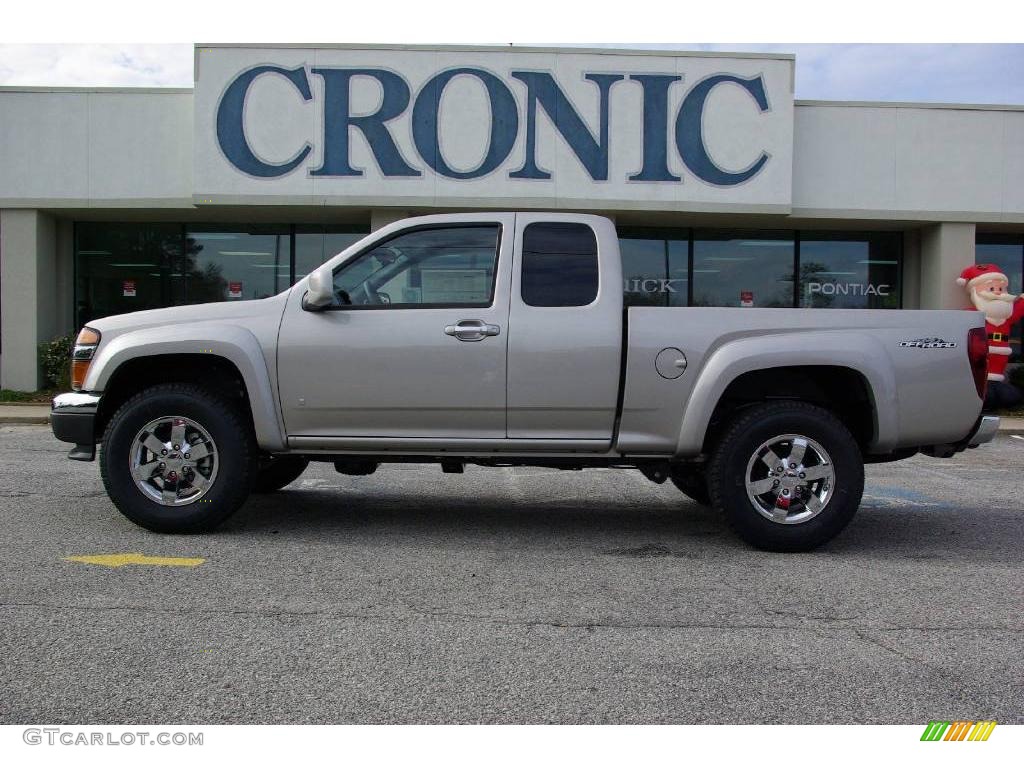 Silver Birch Metallic GMC Canyon