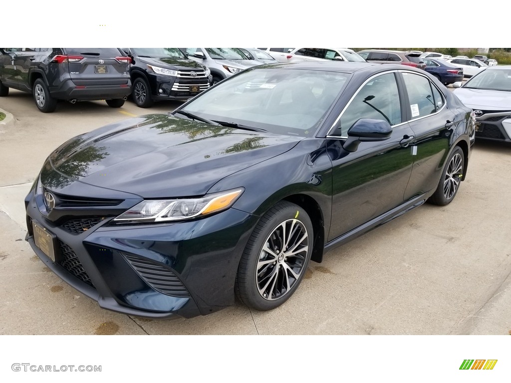Galactic Aqua Mica 2020 Toyota Camry SE Exterior Photo #135533661