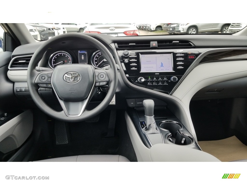 2020 Toyota Camry LE Ash Dashboard Photo #135533838