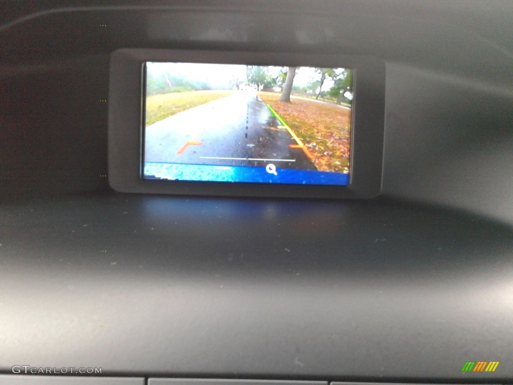 2018 Focus SE Sedan - Lightning Blue / Charcoal Black photo #21
