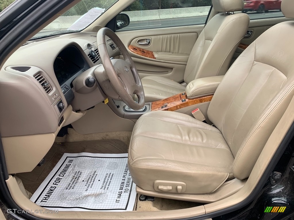 Beige Interior 2002 Infiniti I 35 Photo #135535890