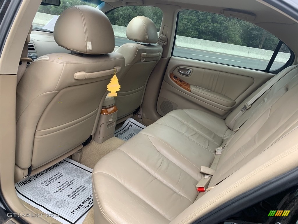 Beige Interior 2002 Infiniti I 35 Photo #135535917